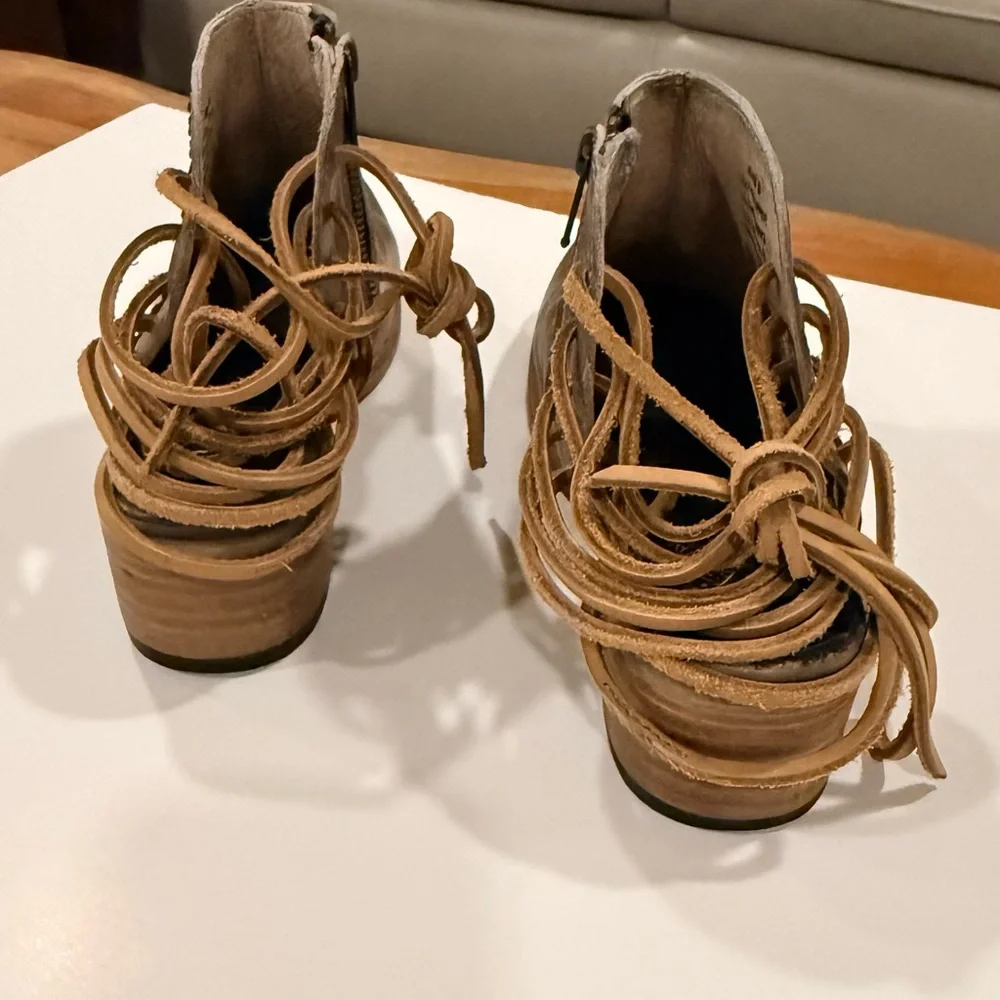 Freebird by Steven Women's Gray Leather Ankle Booties with Tan Soles - Picture 3 of 3